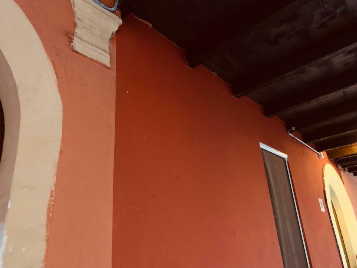 Whouse Suite Apartment Mirasole بولونيا المظهر الخارجي الصورة