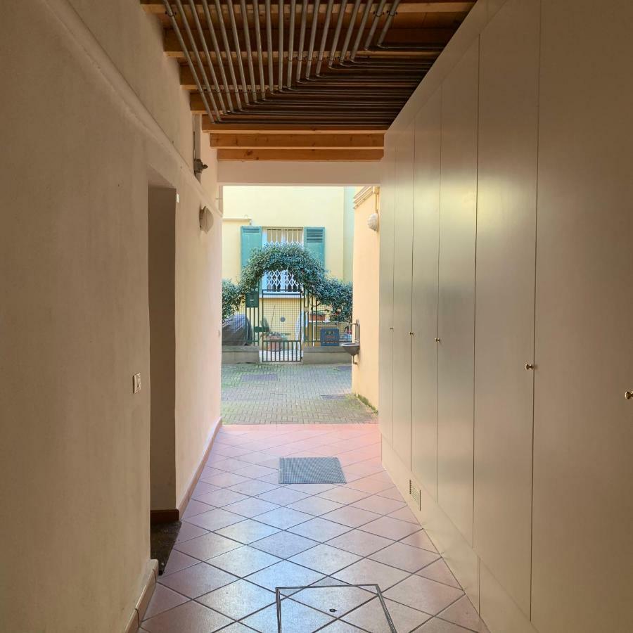 Whouse Suite Apartment Mirasole بولونيا المظهر الخارجي الصورة