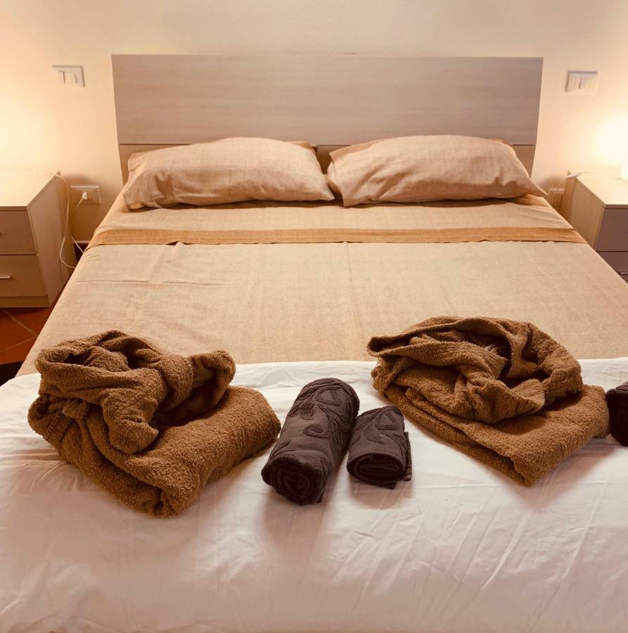 Whouse Suite Apartment Mirasole بولونيا المظهر الخارجي الصورة