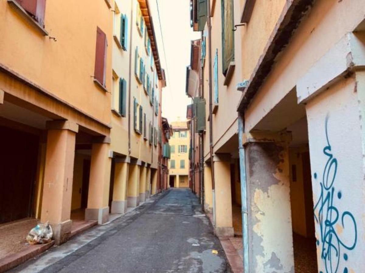 Whouse Suite Apartment Mirasole بولونيا المظهر الخارجي الصورة