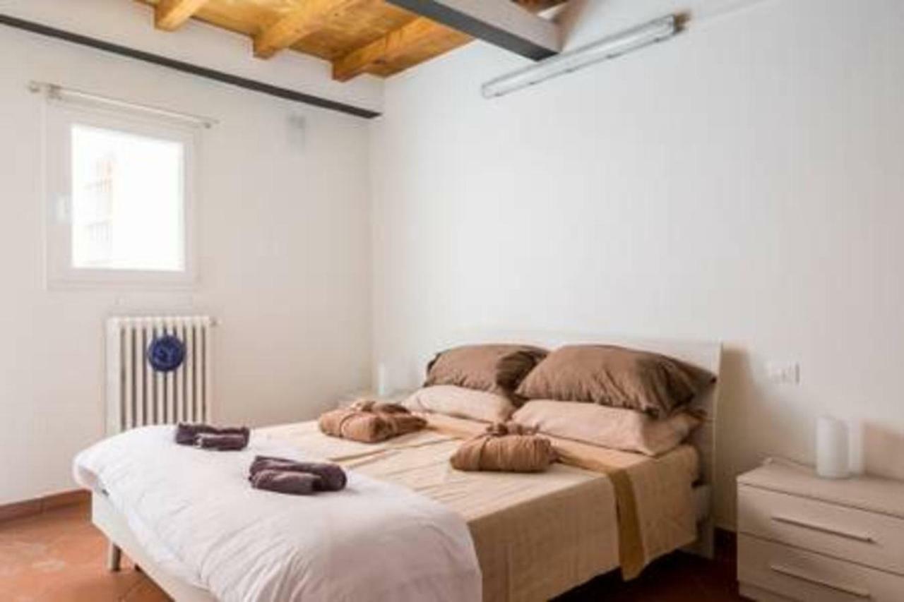 Whouse Suite Apartment Mirasole بولونيا المظهر الخارجي الصورة